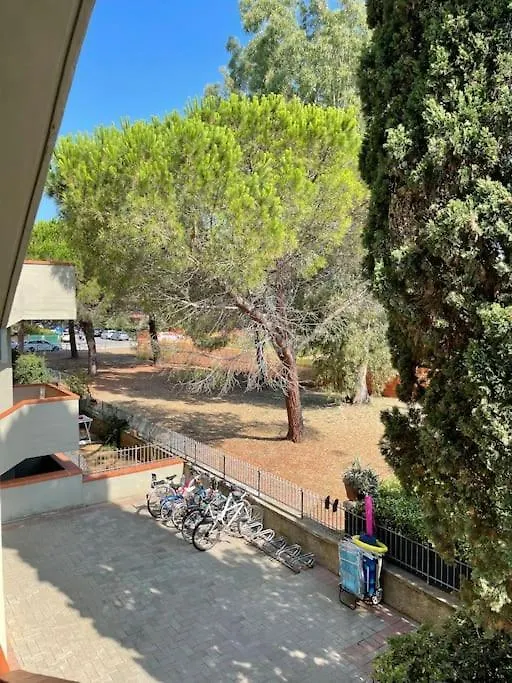 Grazia&Andrea Pratoranieri, Capraia 17, 100M. Mare Follonica