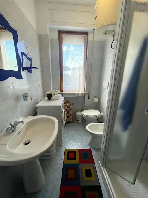 Apartment Grazia&Andrea Pratoranieri, Capraia 17, 100M. Mare Follonica